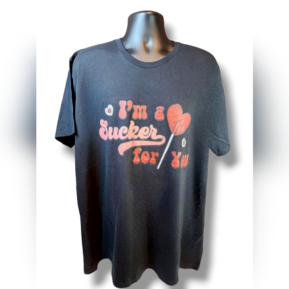 Valentine's T-shirt - Picture 1 of 5